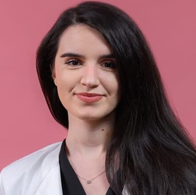 Dr. Andreea Ciceu