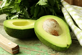 Avocado, fruct bogat în potasiu