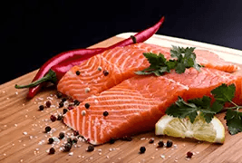 Pește somon, sursă bogată de Omega 3